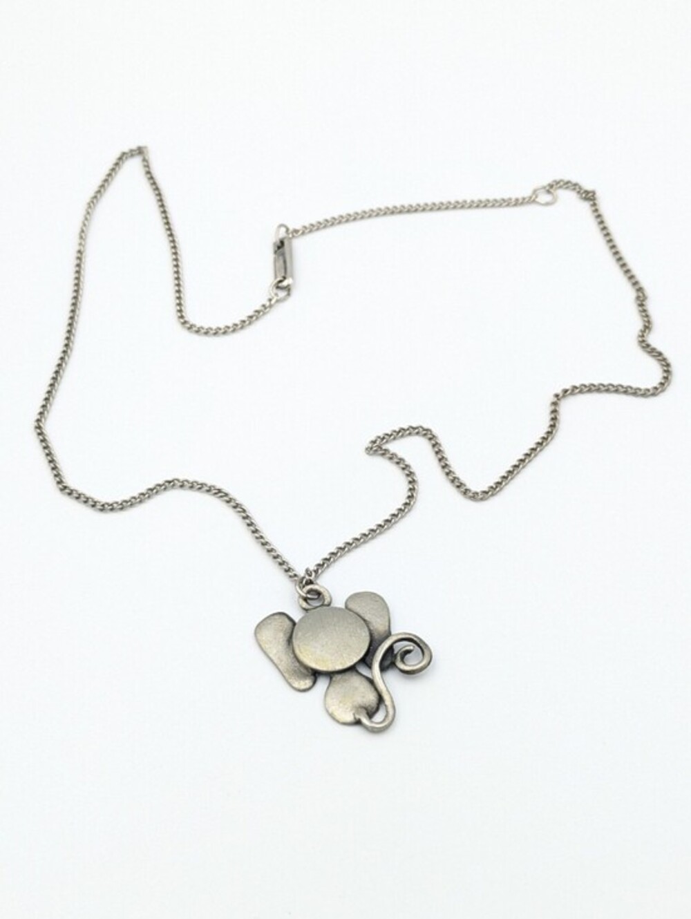 Vintage signed Celebrity pewter mouse back chain necklace